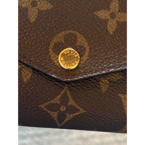 Louis Vuitton Sarah Wallet NM Fuchsia Pre-Owned - Picture 4 of 11